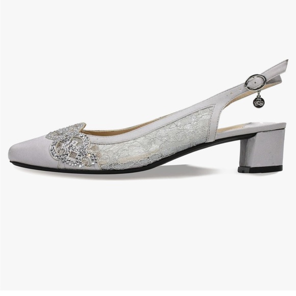 J Renee, Faleece Pump - Silver Gray - Picture 2 of 6